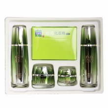 【美妝一號商城】百雀羚肌初賦活致臻套裝（肌初系列的緊膚精華水90ml＋緊膚煥顏乳90ml+抗皺菁華霜50g＋肌初賦活修護眼霜15g20645